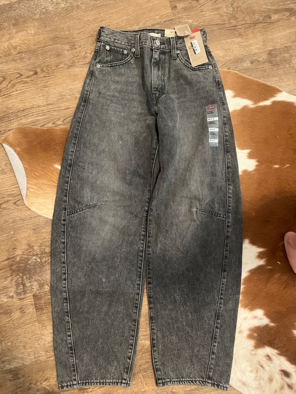 Levi’s cinch barrel 26x31 NWT